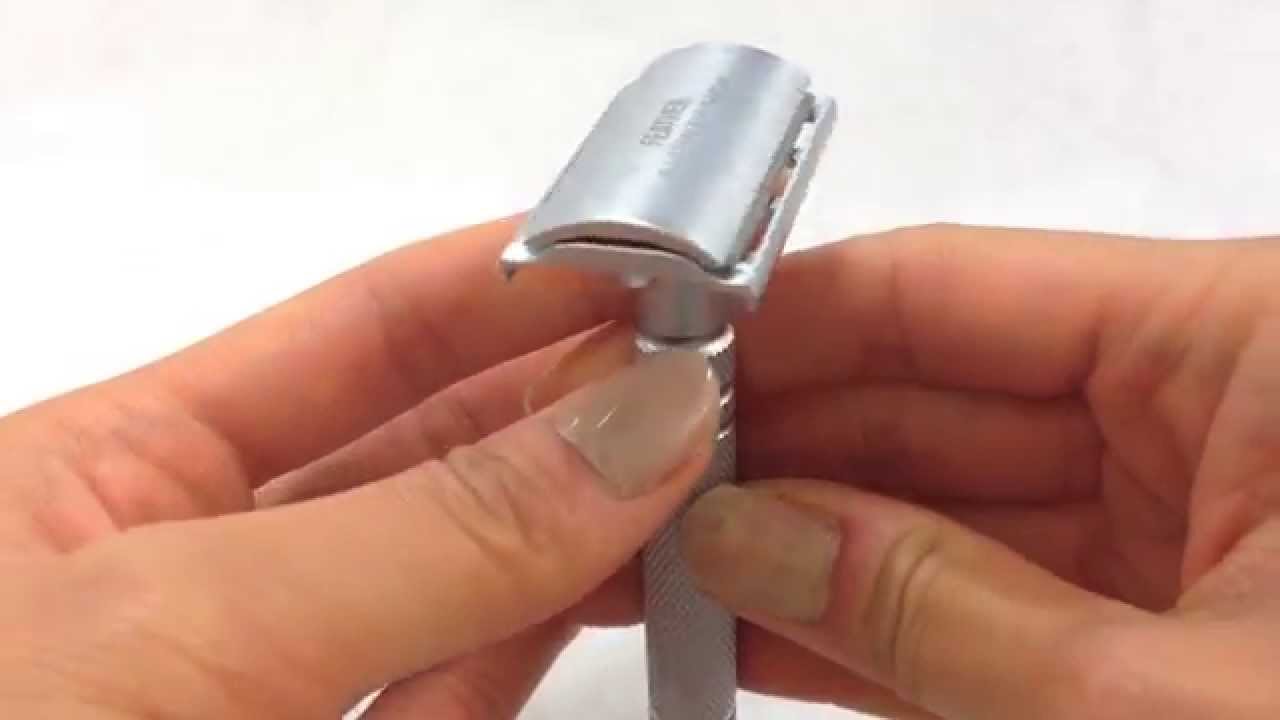 About the Feather Stainless Steel Double Edge Razor