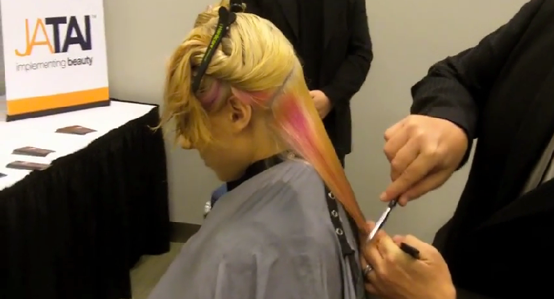 Basic Soft Layers with the Feather Styling Razor