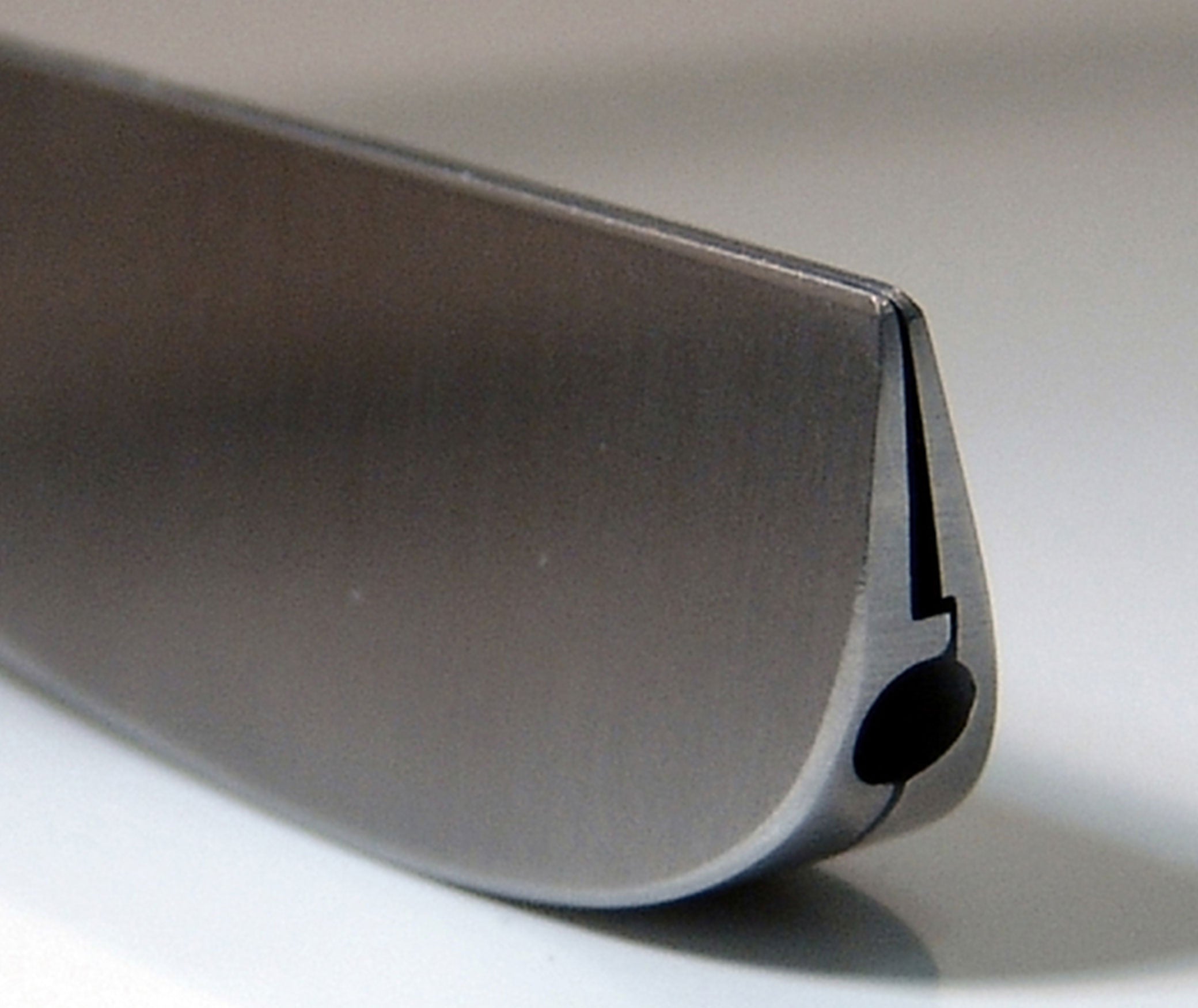 Feather Artist Club DX Wood Shaving Straight Razor – Jatai