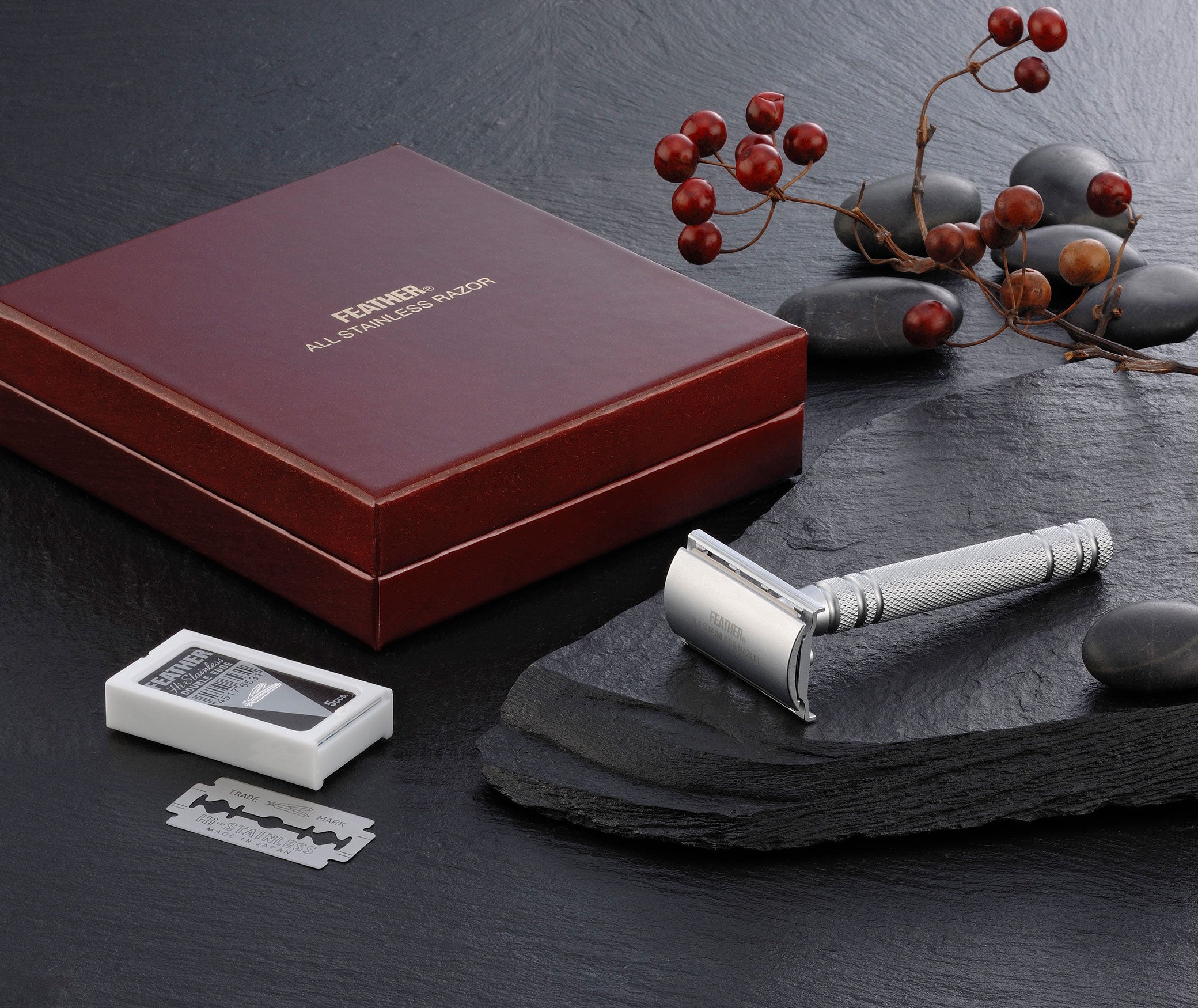 新品FEATHER ALL STAINLESS RAZOR メンズ剃刀 Feather All Stainless Double Edge Safety Razor Gift Set