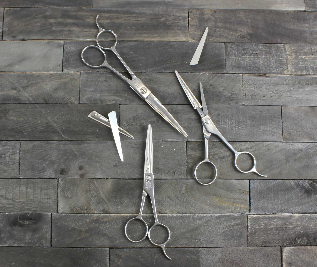 Feather Switch Blade Shears with Tang - grey wood