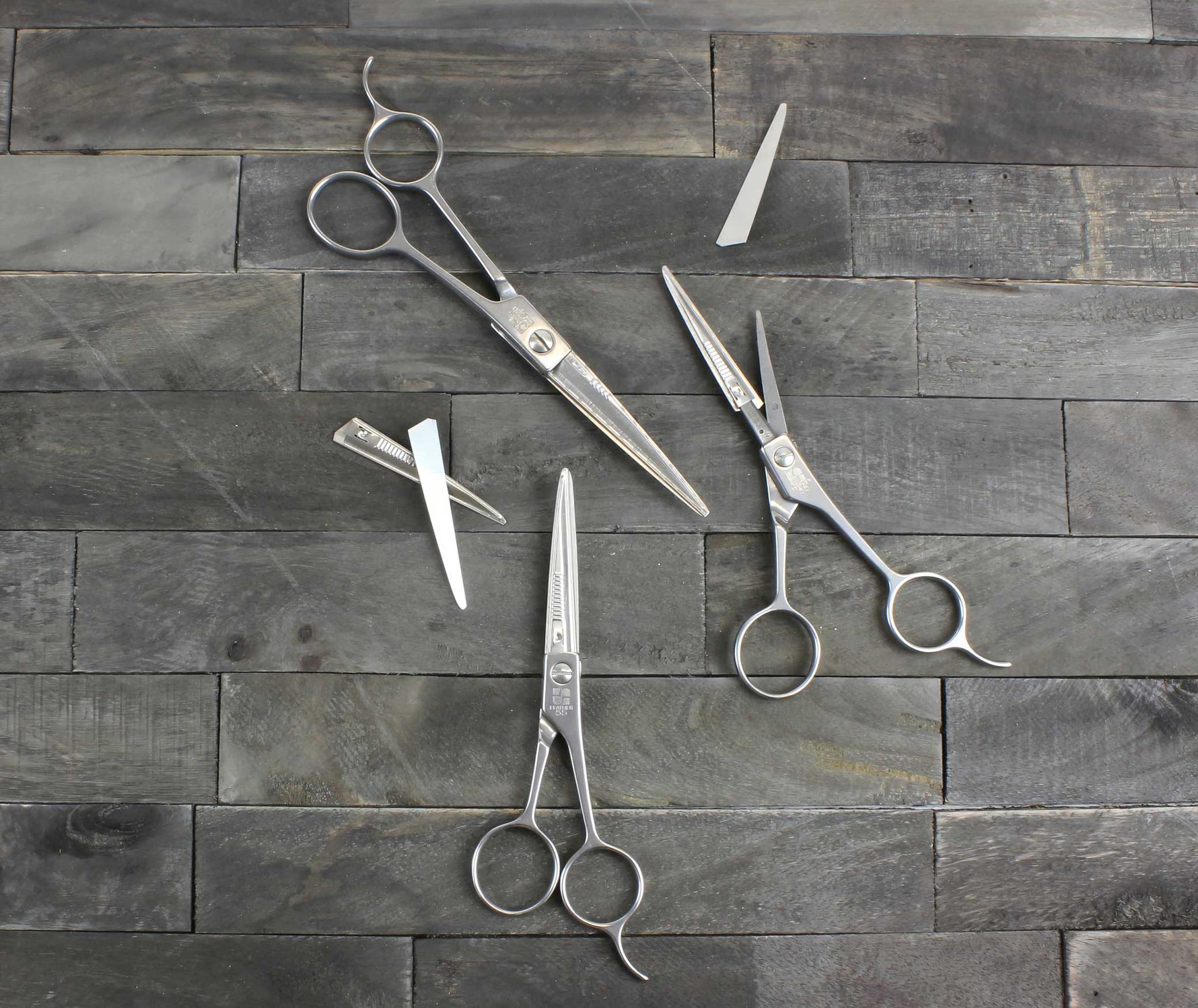 Feather Switch Blade Shears with Tang - grey wood