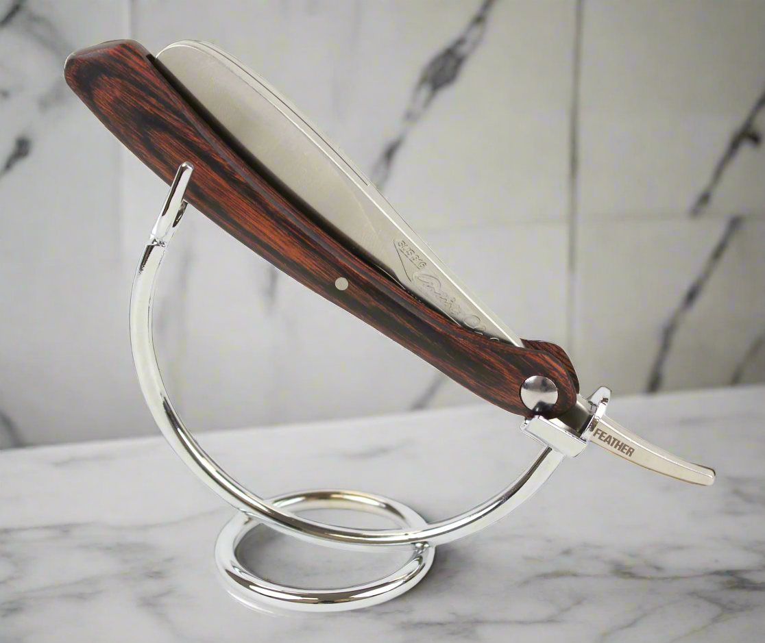 Feather Artist Club DX Wood Razor in Stand