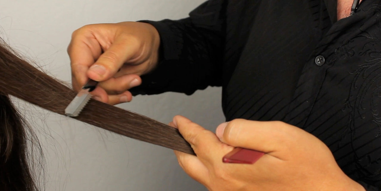 How to Angle a Razor in the Hair