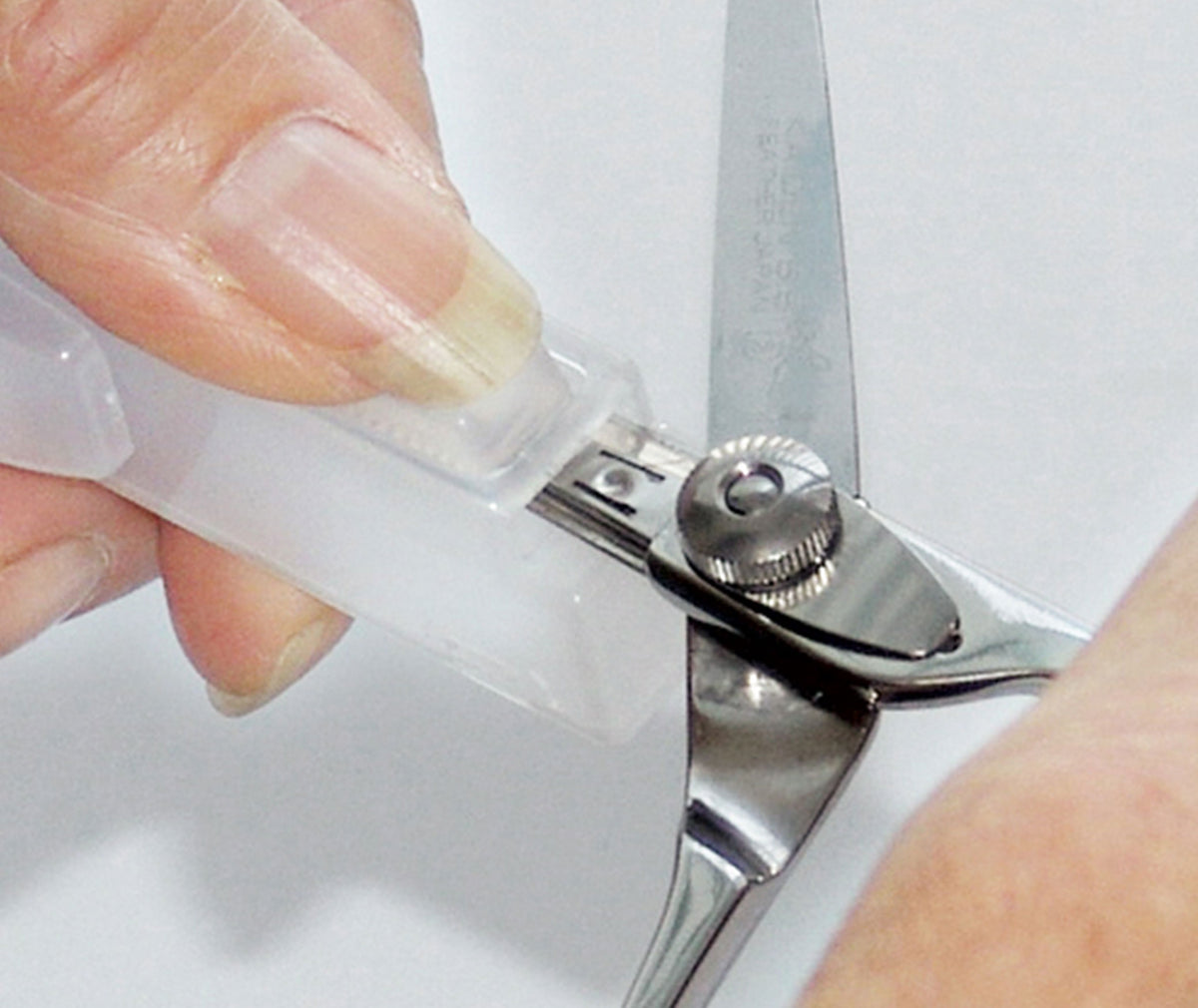 Replacing Feather Kaiden Shear Blades