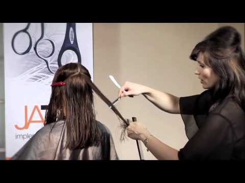 Creating seamless layers with a Feather Stying Razor